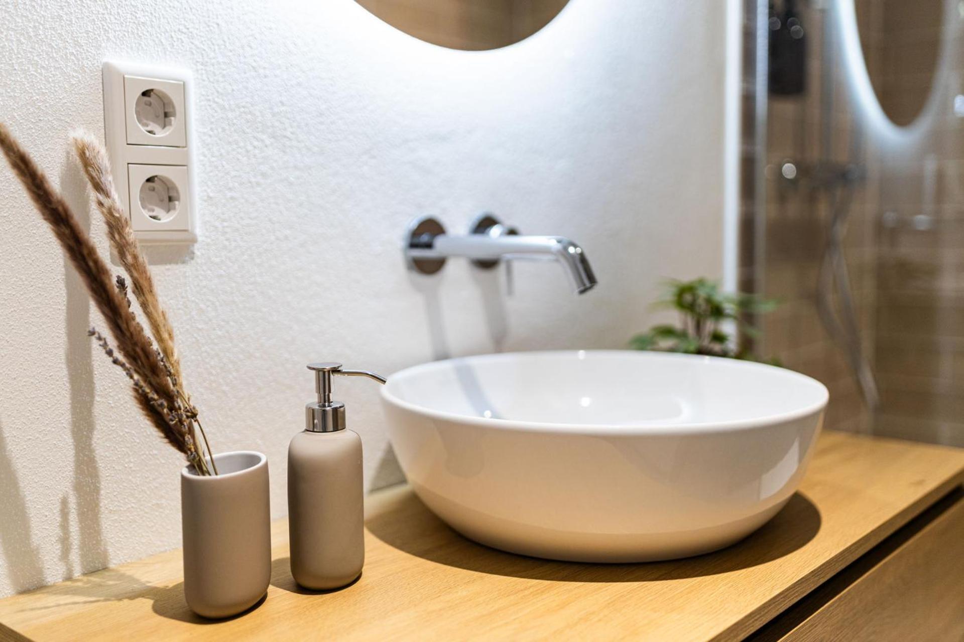Dwellstay - Apartment