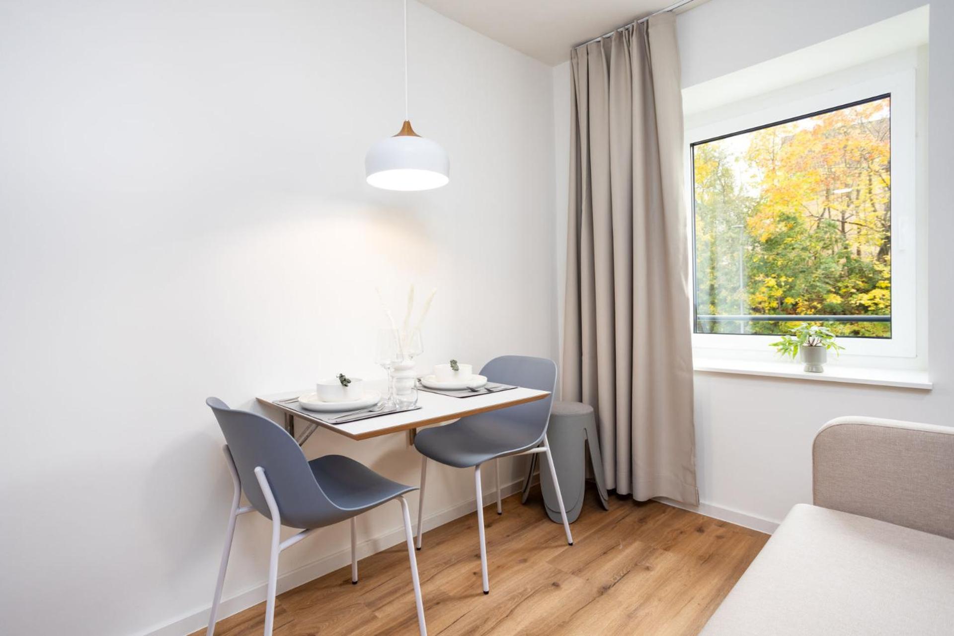 Dwellstay - Apartment *